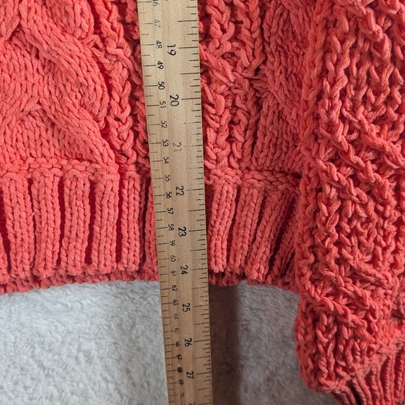 POL - Women's Coral Sweater ( Large Measurements) - Picture 5 of 6